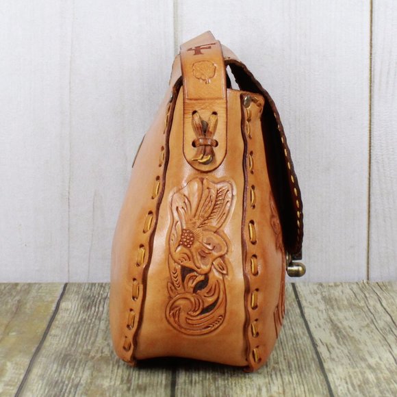 Vintage Brown Leather Hand-Carved Stitched Detail Shoulder Bag - Picture 3 of 12